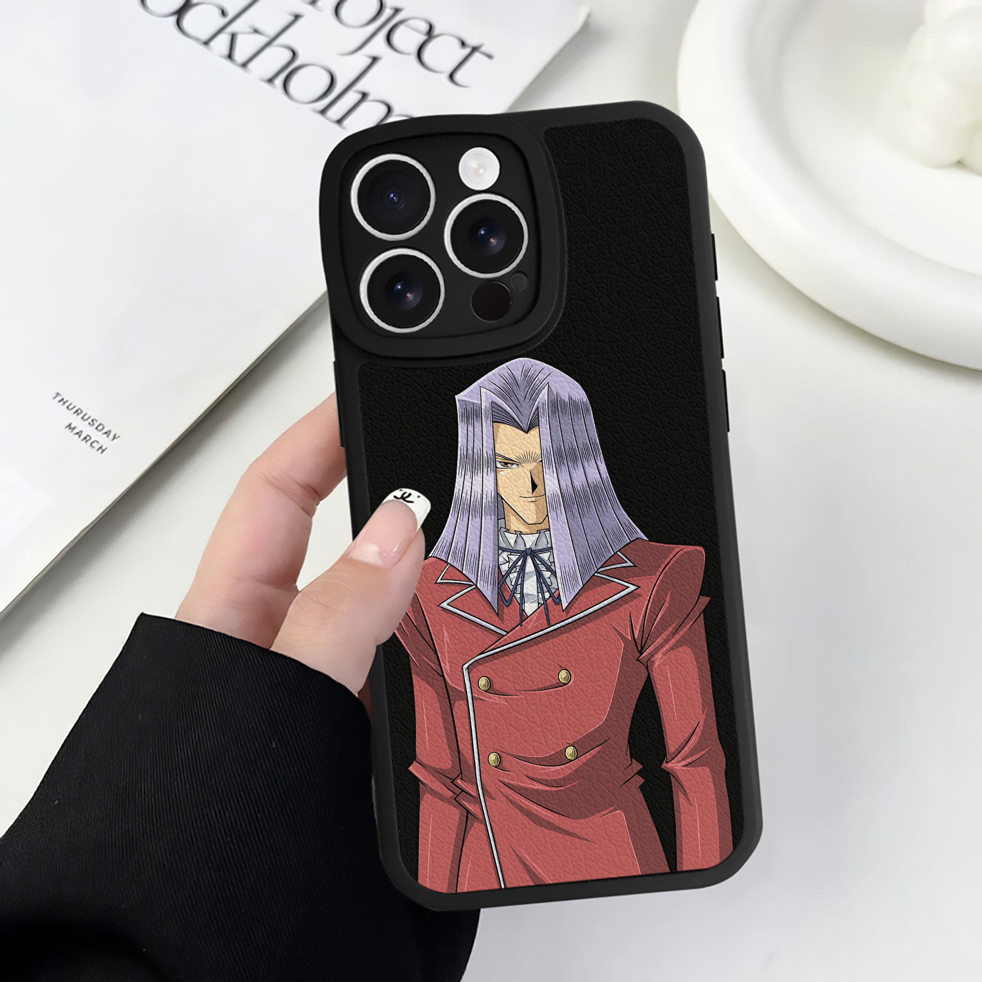 遊☆戯☆王 Yu-Gi-Oh! 【iPhone 16シリーズ対応】シリコンスマホケース（レザー調） 材質：シリコン